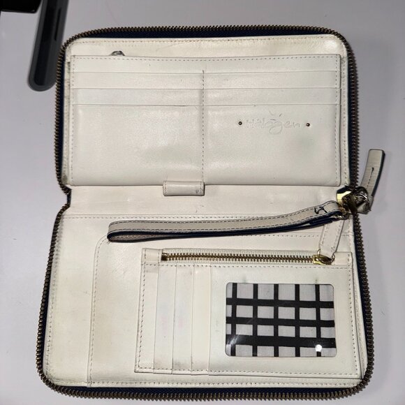 Halogen Brand Blue Wristlet Wallet - Style and Functionality in One! - Picture 3 of 6